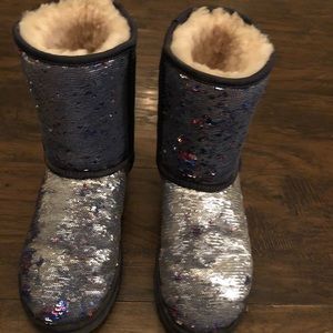 UGG AUSTRALIA IN EXCELLENT CONDITION